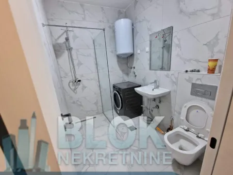 Rent, studio apartment, 30m², Stara Varoš, Podgorica - image 7