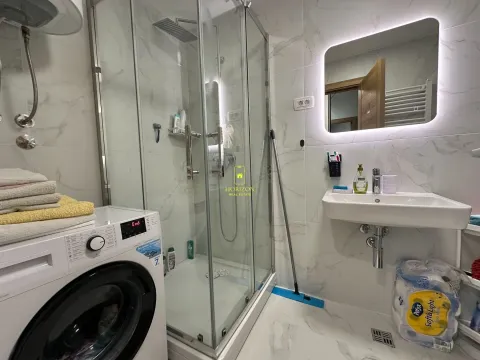 Prodaja, jednosoban stan, 41m², Tološi, Podgorica - image 9