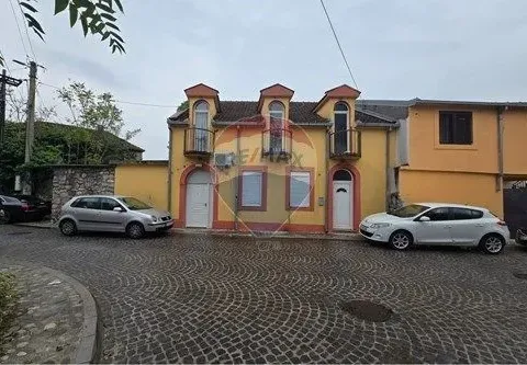 Prodaja, kuća, 435m², Stara Varoš, Podgorica - image 13