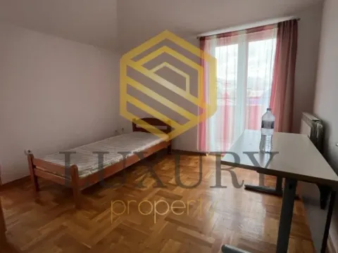 Rent, four bedroom apartment, 100m², Stari Aerodrom, Podgorica - image 3