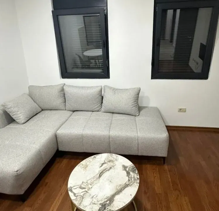 Izdavanje, jednosoban stan, 45m², Ljubović, Podgorica