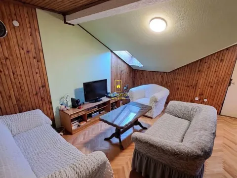 Sale, two bedroom apartment, 80m², Preko Morače, Podgorica - image 2