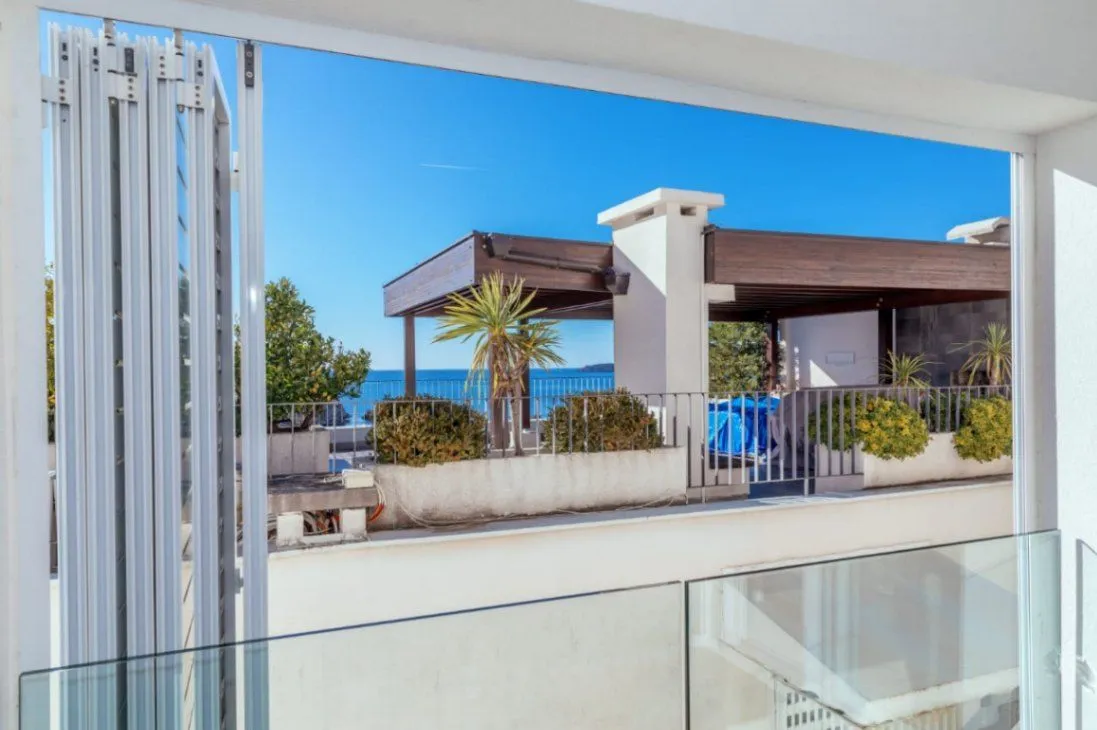 Rent, apartment, 78m², Pržno, Budva