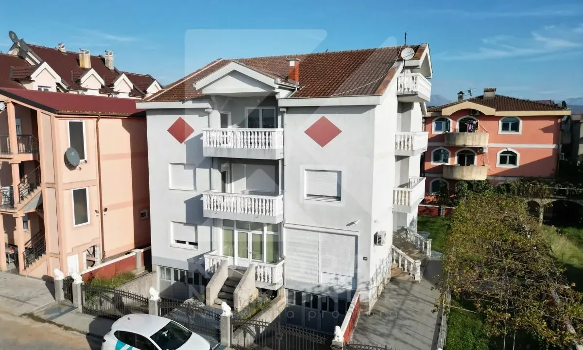 Rent, house, 500m², Stari Aerodrom, Podgorica