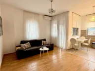 Izdavanje, dvosoban stan, 70m², Centar, Budva - image 4