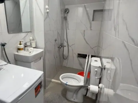 Izdavanje, jednosoban stan, 41m², Kalimanj, Tivat - image 8