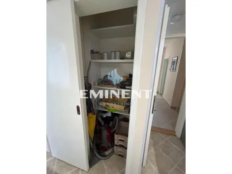 Rent, two bedroom apartment, 68m², Savski Venac, Beograd - image 15