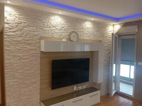 Izdavanje, jednosoban stan, 43m², City Kvart, Podgorica - image 7