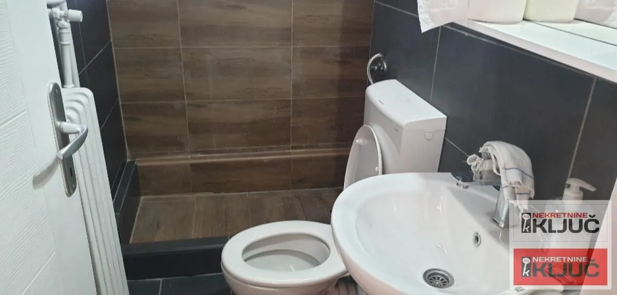 Izdavanje, jednosoban stan, 50m², Bulevar Oslobodjenja, Novi Sad Sve Podlokacije