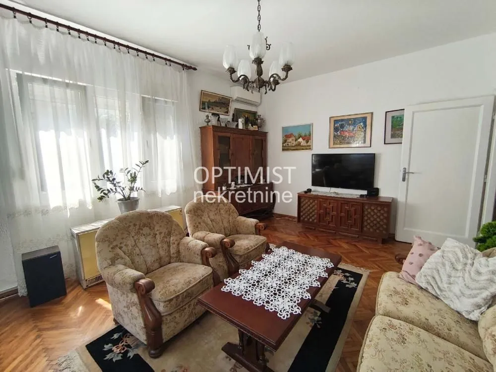 Sale, two bedroom apartment, 67m², Senjak, Beograd