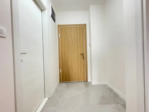 Prodaja, dvosoban stan, 49m², Central Point, Podgorica - image 4