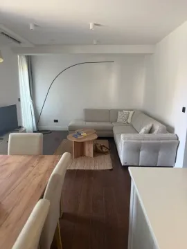 Izdavanje, dvosoban stan, 80m², Centar, Tivat - image 15