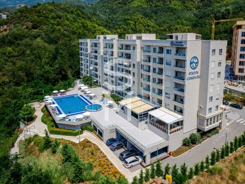 Daily-rent, two bedroom apartment, 48m², Bečići, Budva - image 4