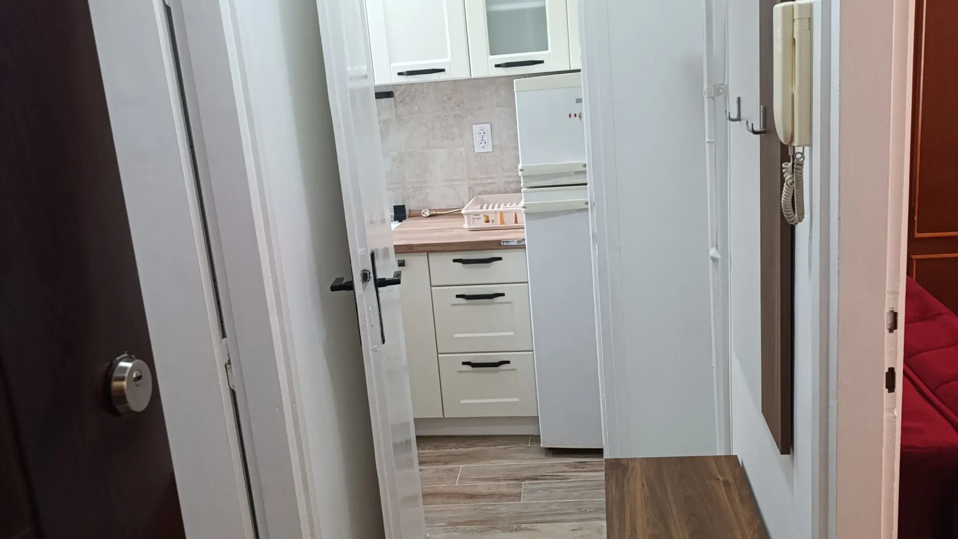 Izdavanje, jednosoban stan, 23m², Vračar Hram, Vračar Sve Podlokacije