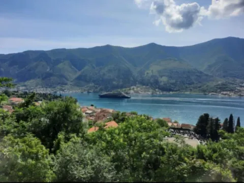 Sale, two bedroom apartment, 59m², Dobrota, Kotor - image 7