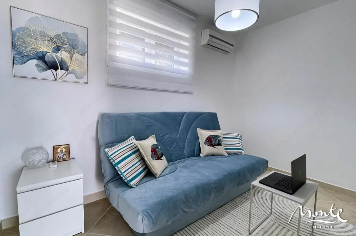 Prodaja, dvosoban stan, 120m², Krašići, Tivat