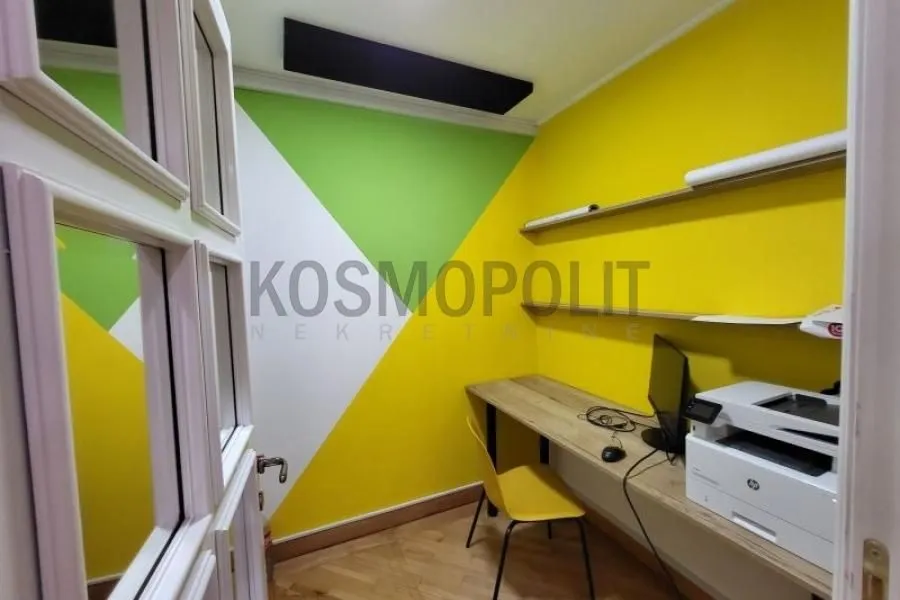 Izdavanje, stan, 221m², Kalenić Pijaca, Vračar Sve Podlokacije