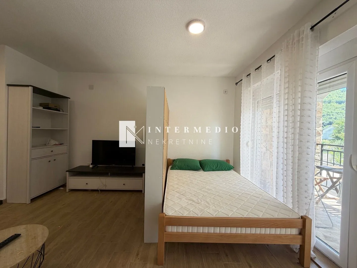 Izdavanje, garsonjera, 35m², Zelenika, Herceg Novi