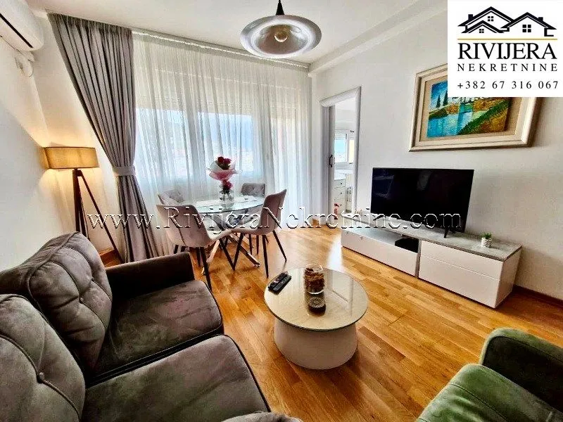 Prodaja, jednosoban stan, 39m², Centar, Tivat