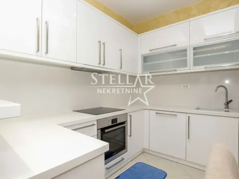 Rent, two bedroom apartment, 68m², City Kvart, Podgorica - image 6