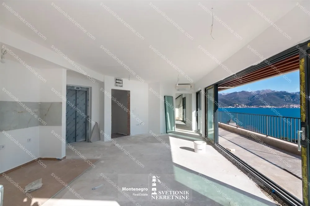 Prodaja, trosoban stan, 142m², Bijela, Herceg Novi