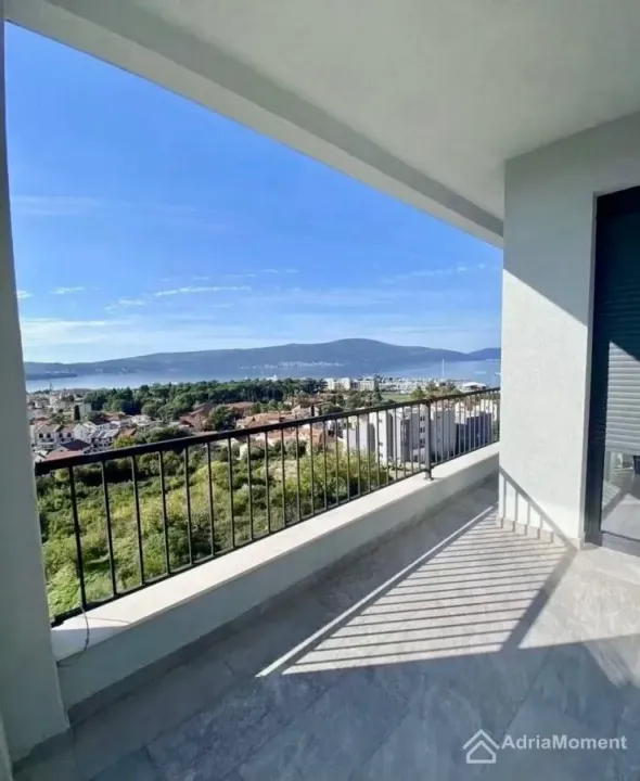 Sale, two bedroom apartment, 80m², Tivat, Crna Gora