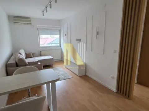 Prodaja, dvosoban stan, 44m², Grbavica, Novi Sad Sve Podlokacije - image 1