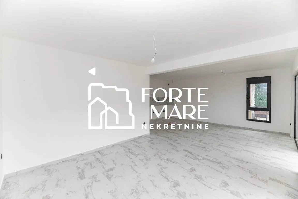 Prodaja, trosoban stan, 100m², Kumbor, Herceg Novi