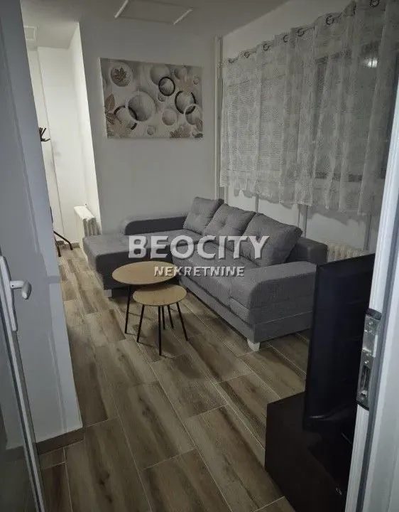 Rent, two bedroom apartment, 41m², Stari Merkator, Novi Beograd Sve Podlokacije