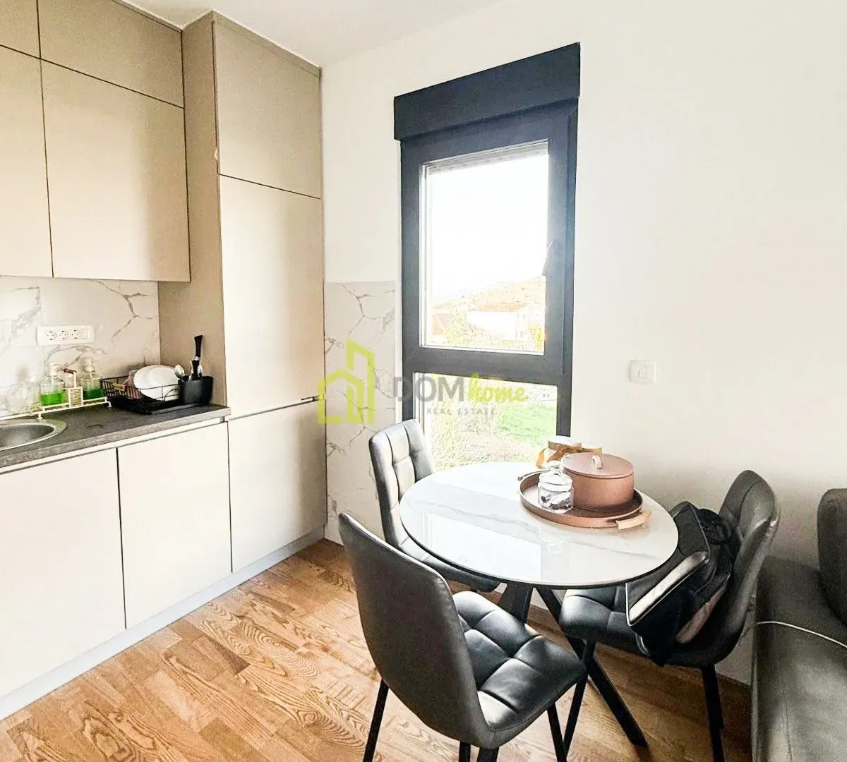 Izdavanje, jednosoban stan, 35m², Kod Big Fashion-a, Podgorica