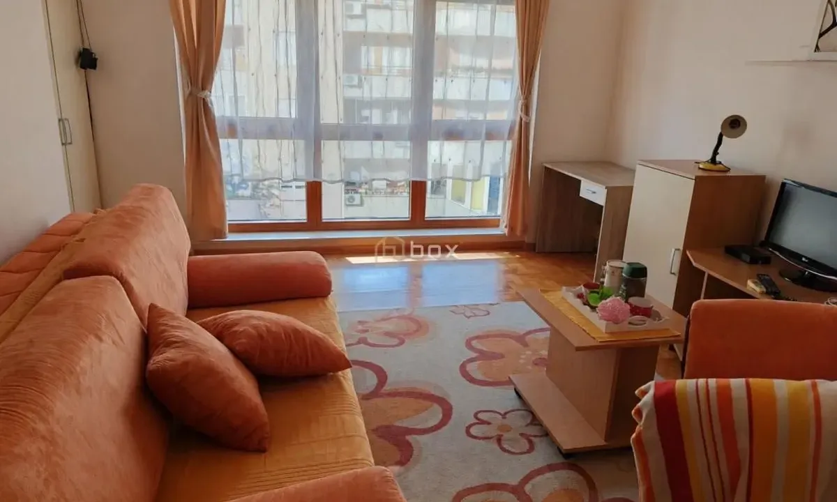 Rent, studio apartment, 26m², Medijana, Niš