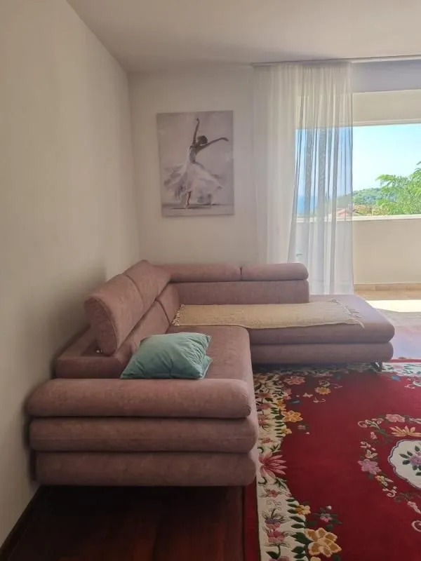 Sale, two bedroom apartment, 75m², Petrovac, Budva