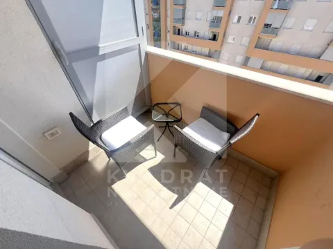 Rent, one bedroom apartment, 43m², City Kej, Podgorica - image 9