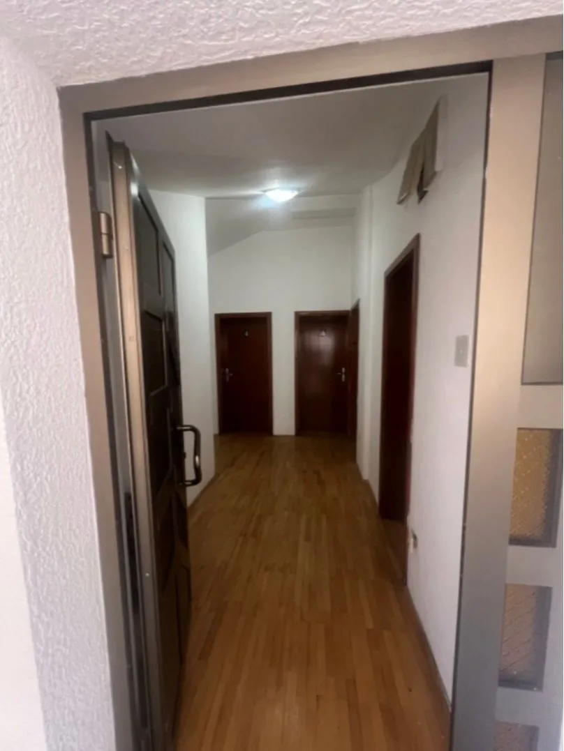 Prodaja, poslovni prostor, 450m², Zlatica, Podgorica
