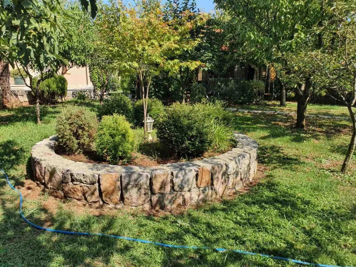 Izdavanje, kuća, 92m², Mareza, Podgorica