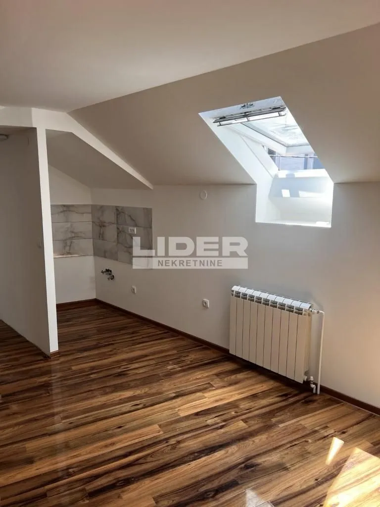 Prodaja, kuća, 78m², Savski Venac, Beograd