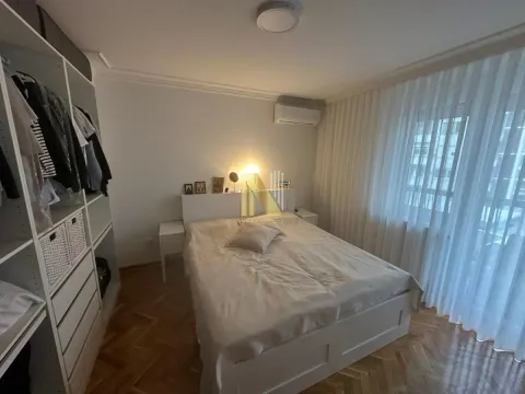 Izdavanje, trosoban stan, 114m², Grbavica, Novi Sad Sve Podlokacije - image 4