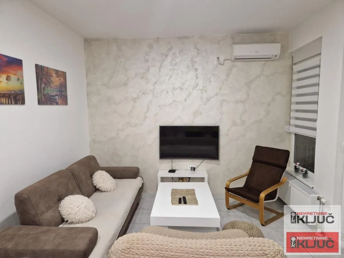 Prodaja, dvosoban stan, 41m², Salajka, Novi Sad Sve Podlokacije