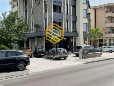 Izdavanje, poslovni prostor, 105m², City Kvart, Podgorica - image 7