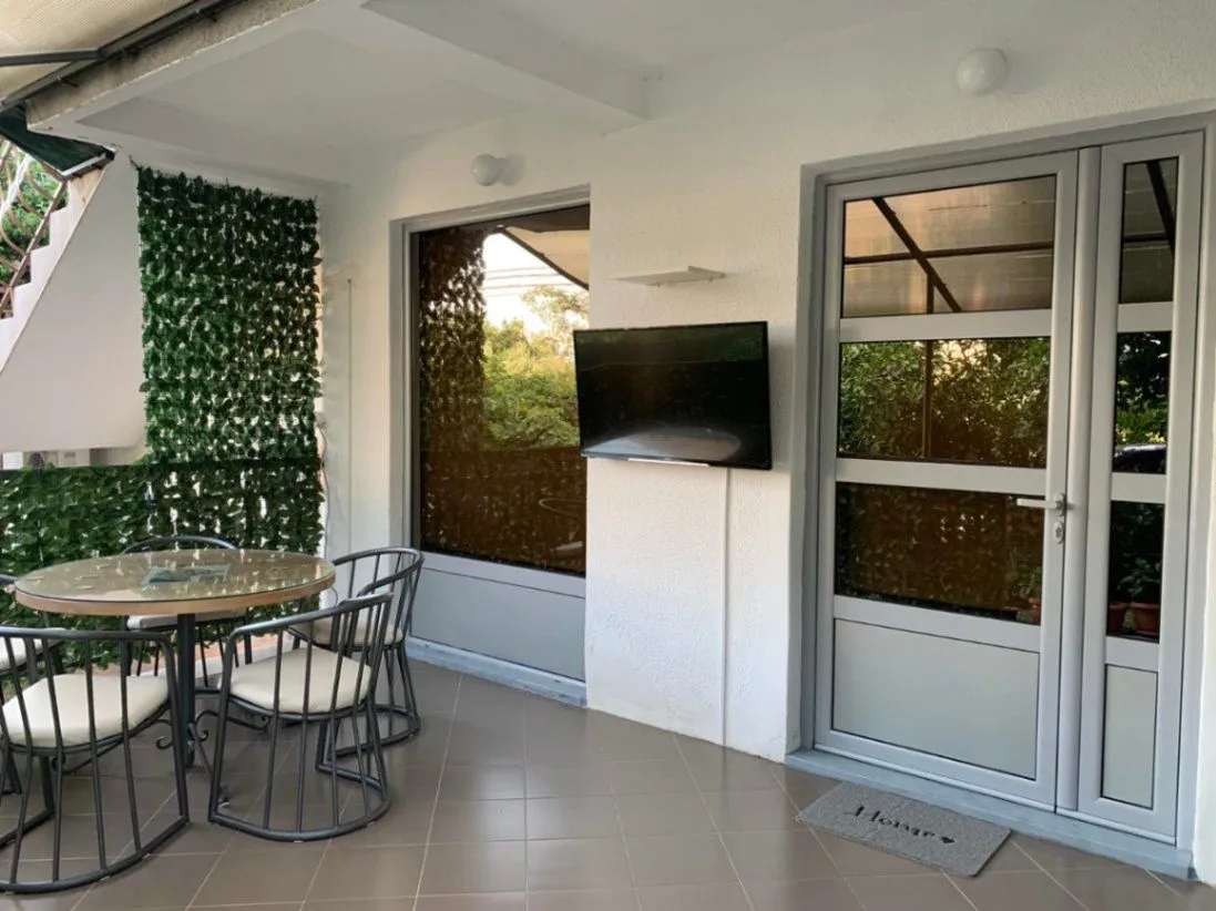 Izdavanje, dvosoban stan, 55m², Mrčevac, Tivat