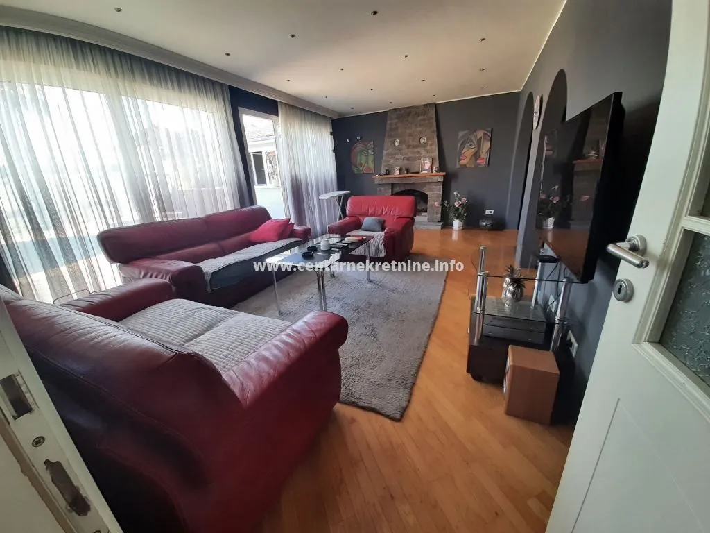 Rent, house, 150m², Zagorič, Podgorica