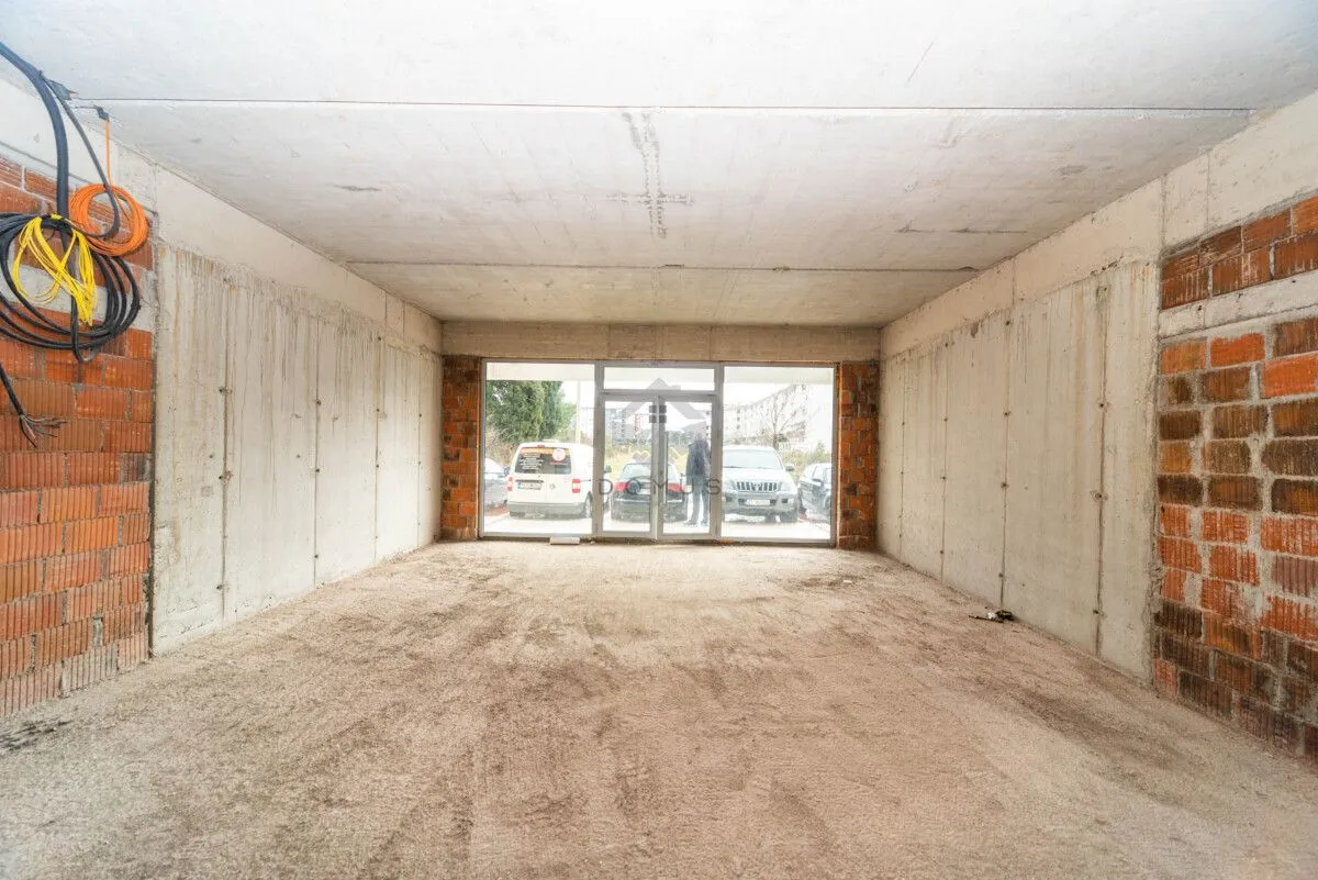 Sale, office space, 47m², Pobrežje, Podgorica