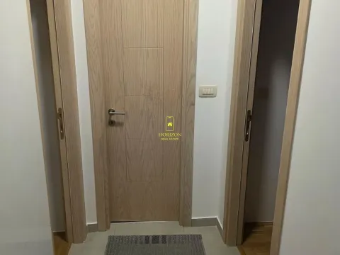 Rent, two bedroom apartment, 72m², Blok 9, Podgorica - image 3