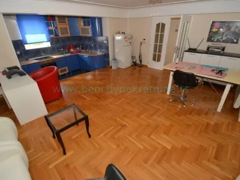 Prodaja, kuća, 760m², Višnjica, Palilula Sve Podlokacije - image 7