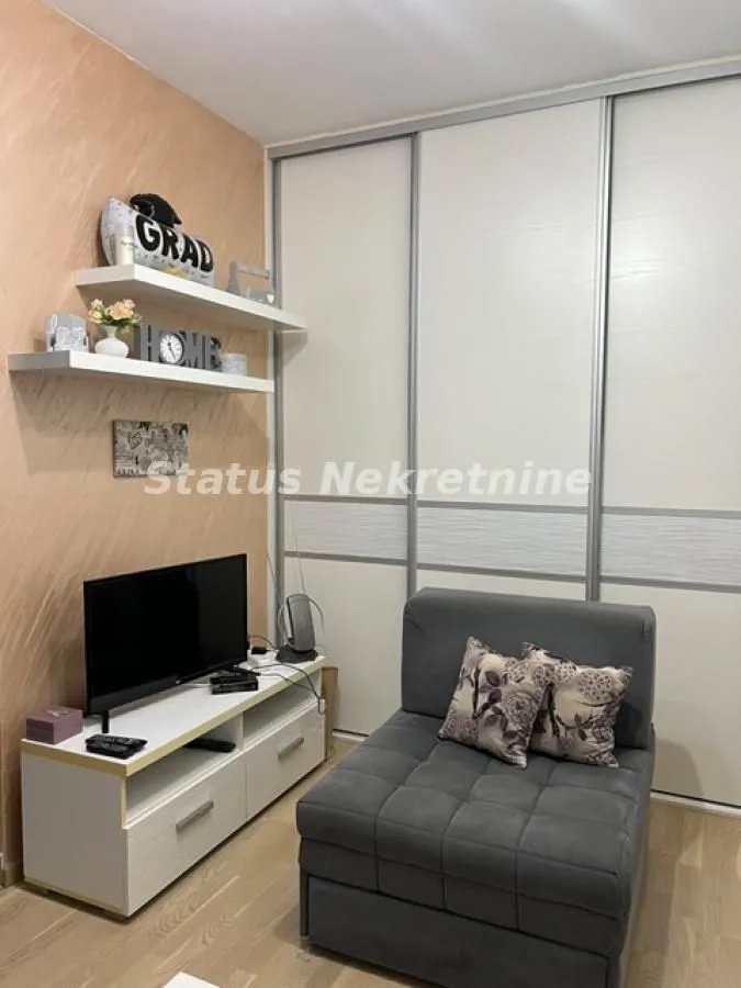 Izdavanje, garsonjera, 27m², Nova Detelinara, Novi Sad Sve Podlokacije