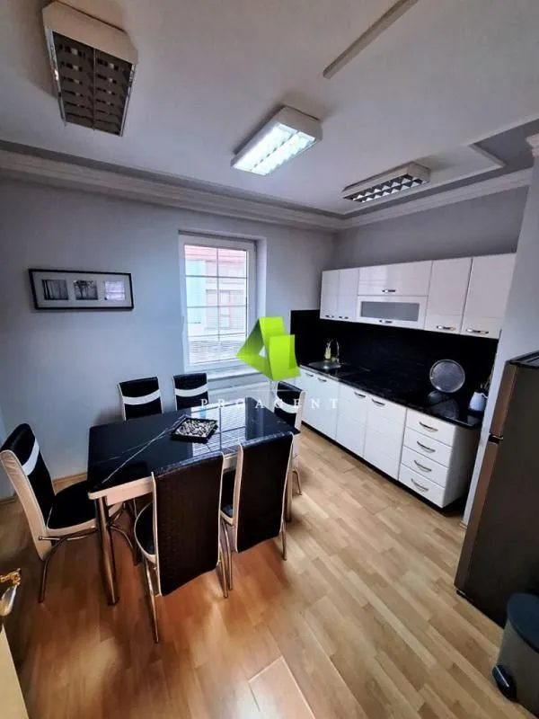 Rent, office space, 620m², Medijana, Niš