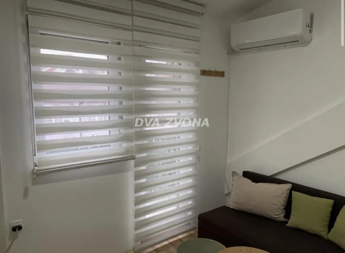 Prodaja, jednosoban stan, 24m², Centar, Novi Sad
