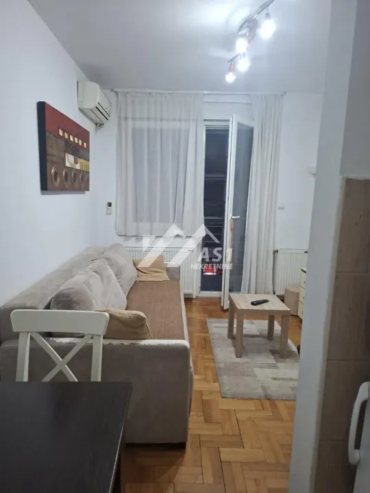 Rent, one bedroom apartment, 35m², Adamovićevo Naselje, Novi Sad Sve Podlokacije