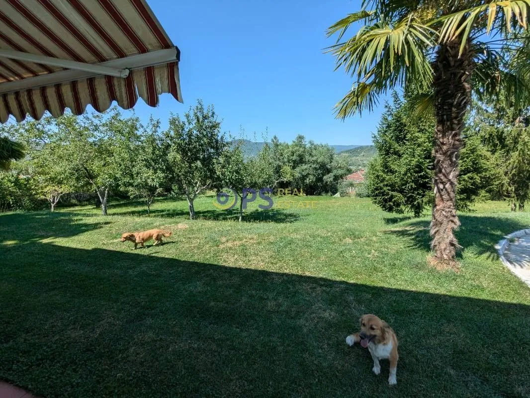 Prodaja, kuća, 400m², Podgorica, Crna Gora