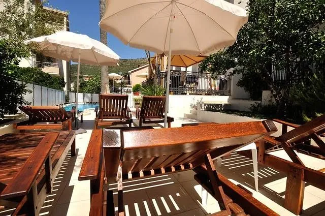 Sale, hospitality venue, 755m², Petrovac, Budva